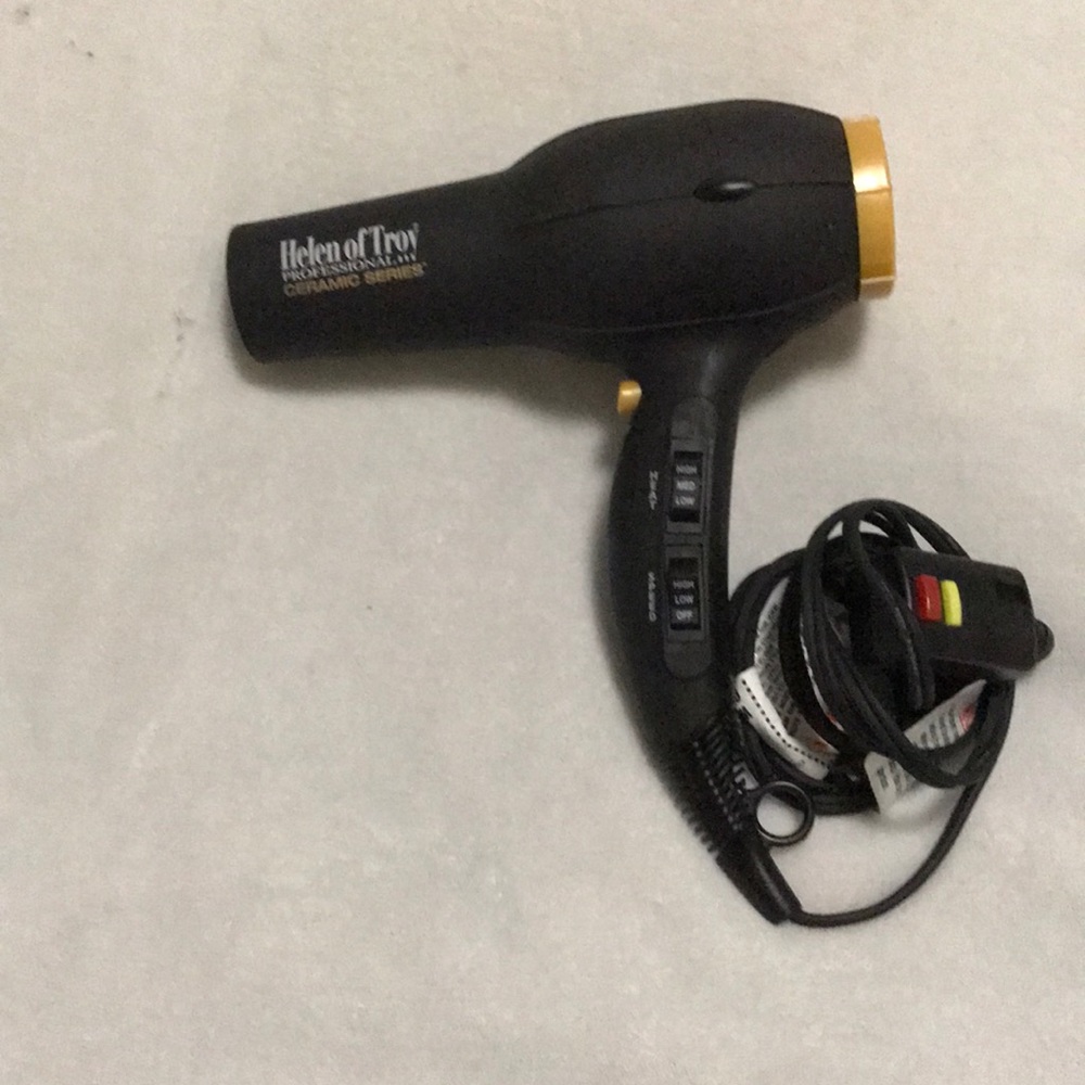Near New Blow Dryer
